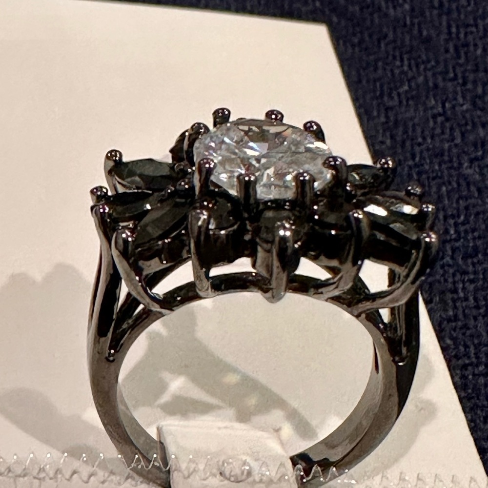 Costume jewelry ring black with oval cut diamond: a fun piece that won’t tarnish